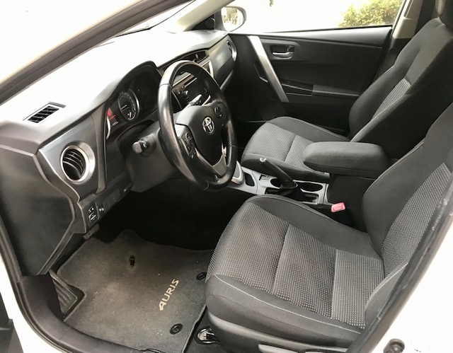 Toyota Auris — 16