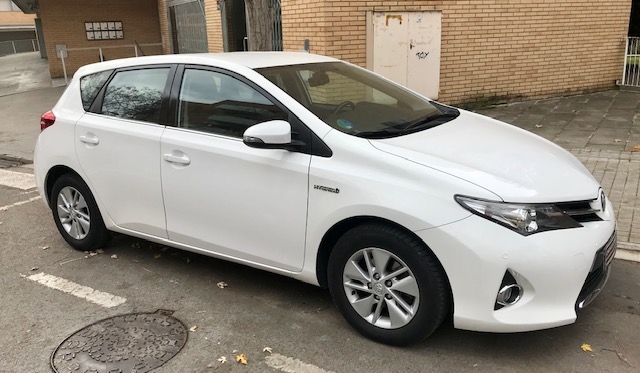 Toyota Auris — 9