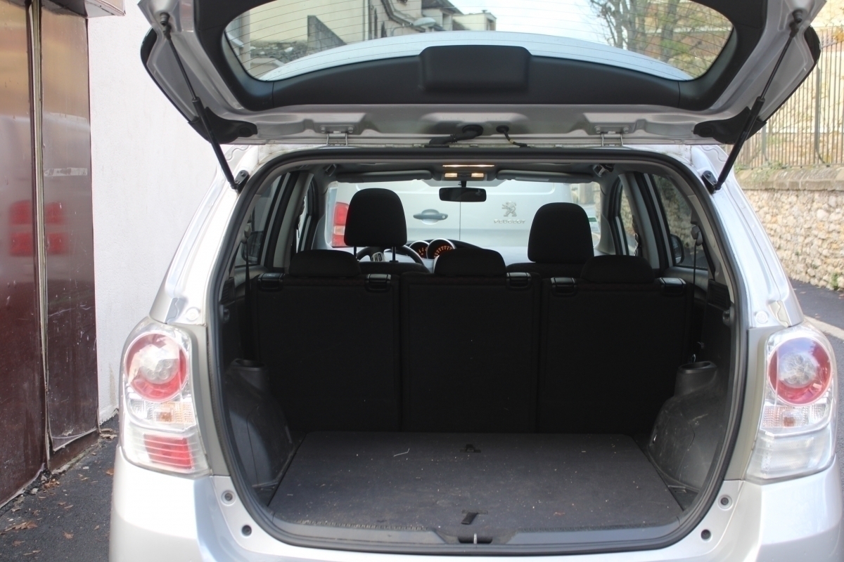 Toyota Verso — 21