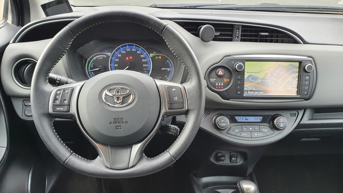 Toyota Yaris — 14