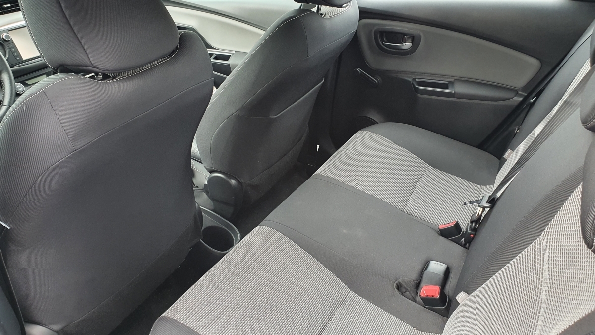 Toyota Yaris — 11