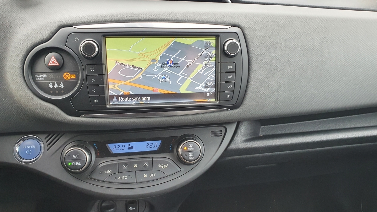 Toyota Yaris — 15