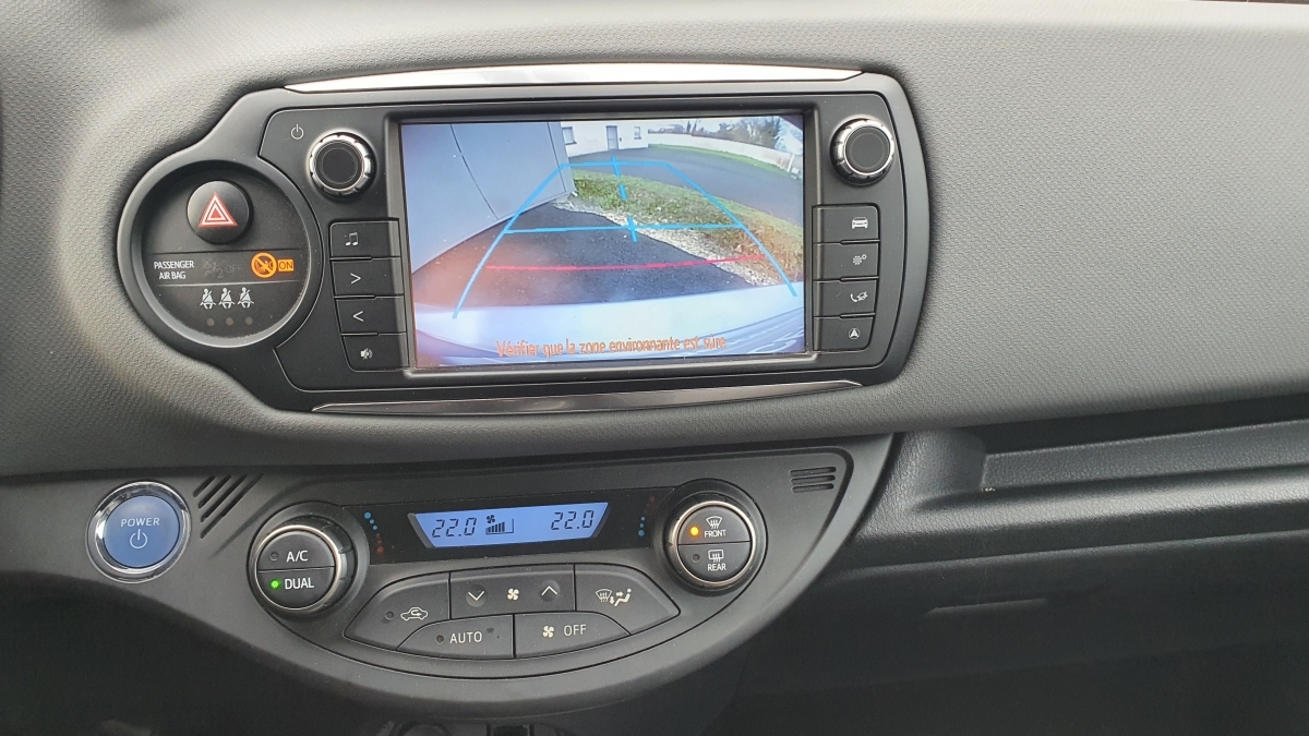 Toyota Yaris — 16