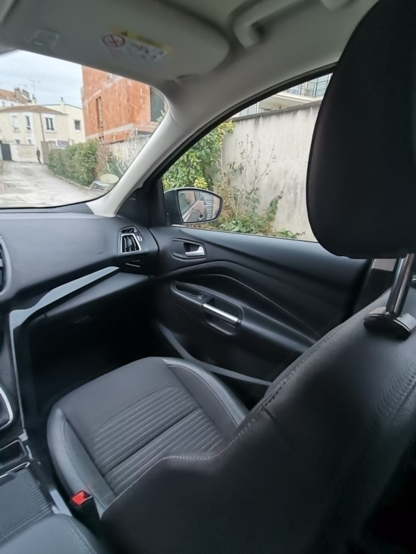 Ford Kuga — 10