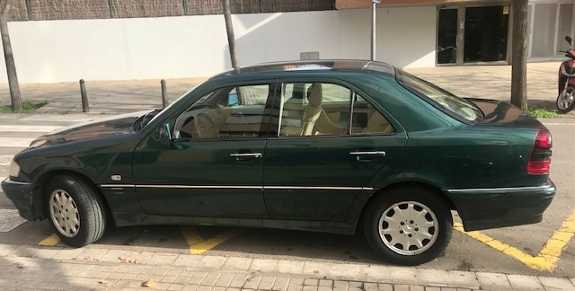 Mercedes Classe C — 11