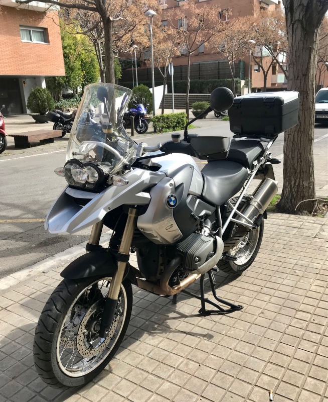 Bmw R 1200 — 12