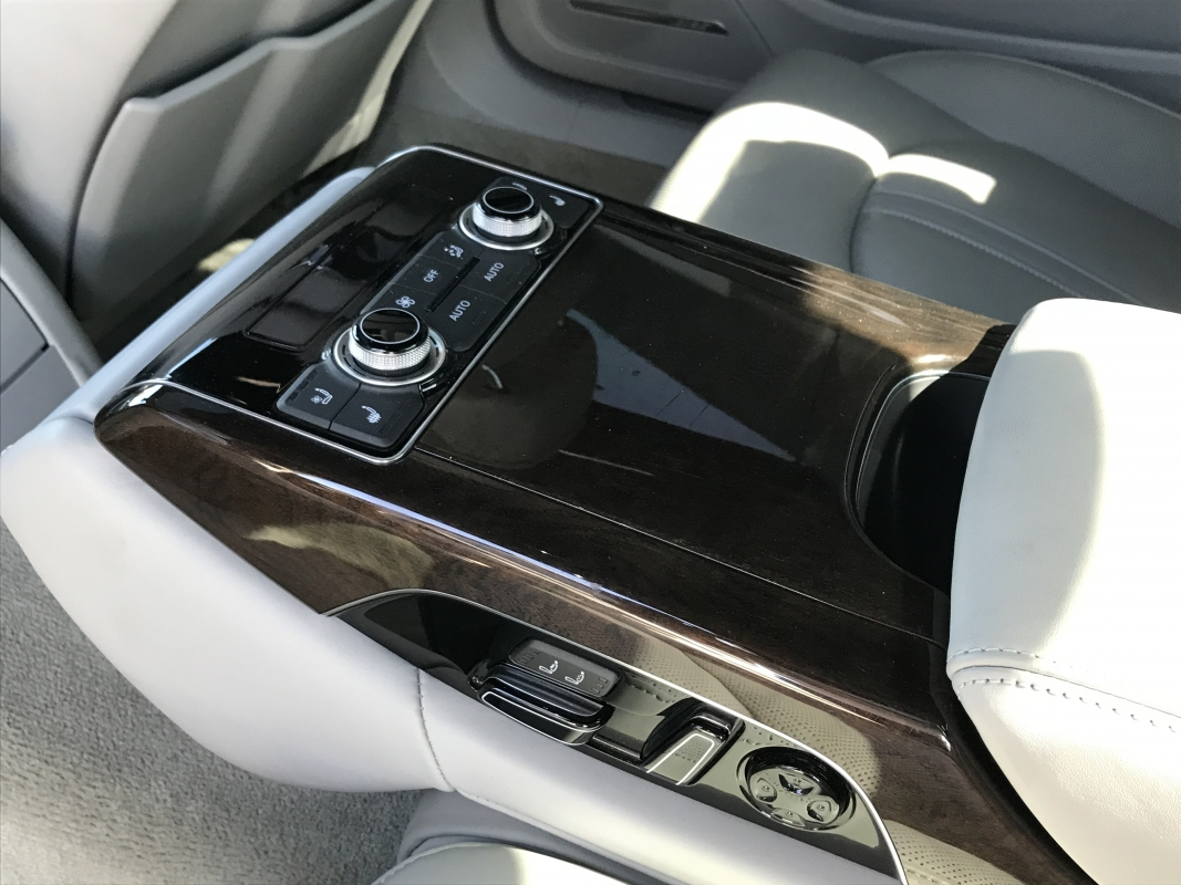 Audi A8 — 16