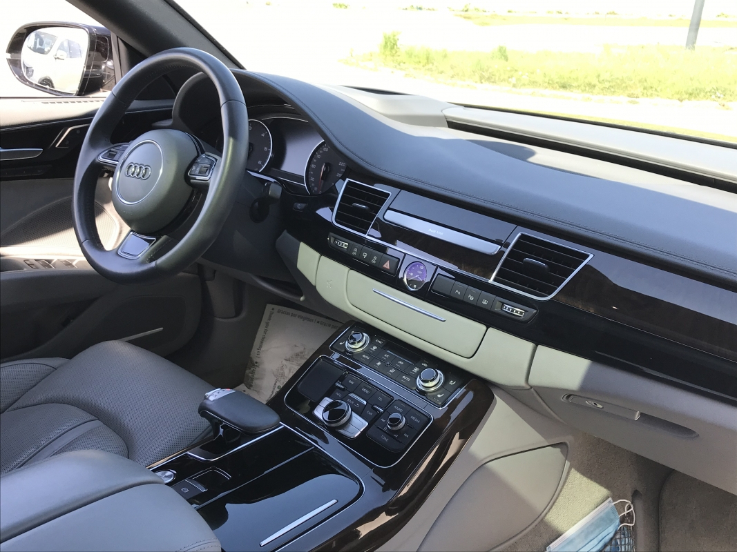 Audi A8 — 18