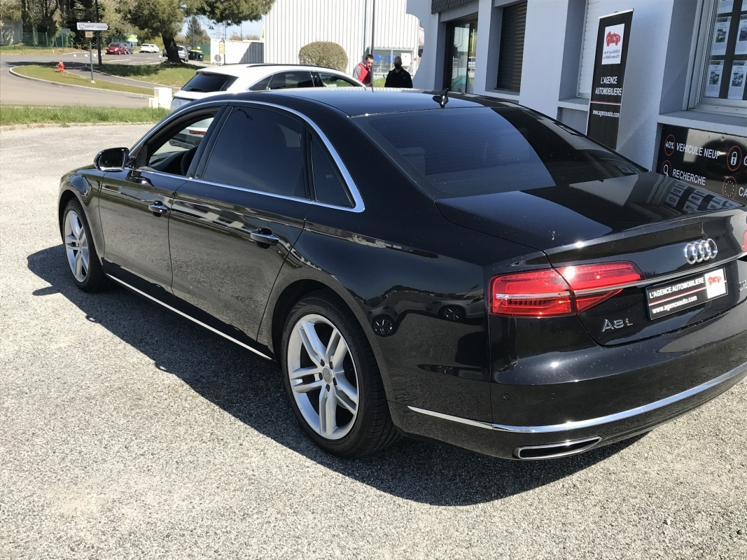 Audi A8 — 6