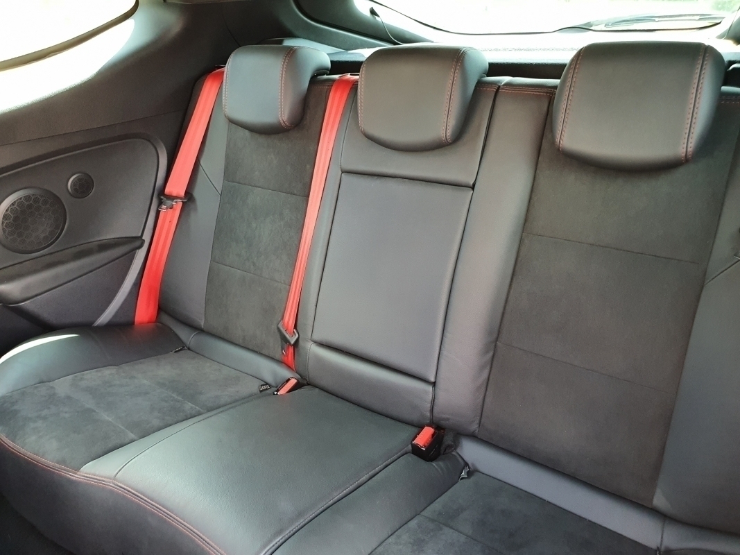 Renault Megane — 13