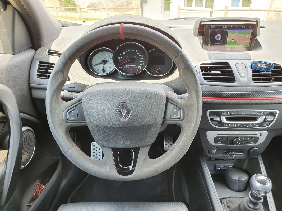 Renault Megane — 16