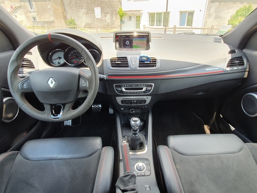 Renault Megane — 17
