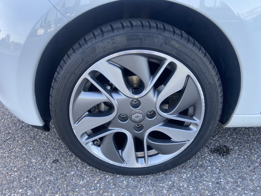 Renault Zoe — 28