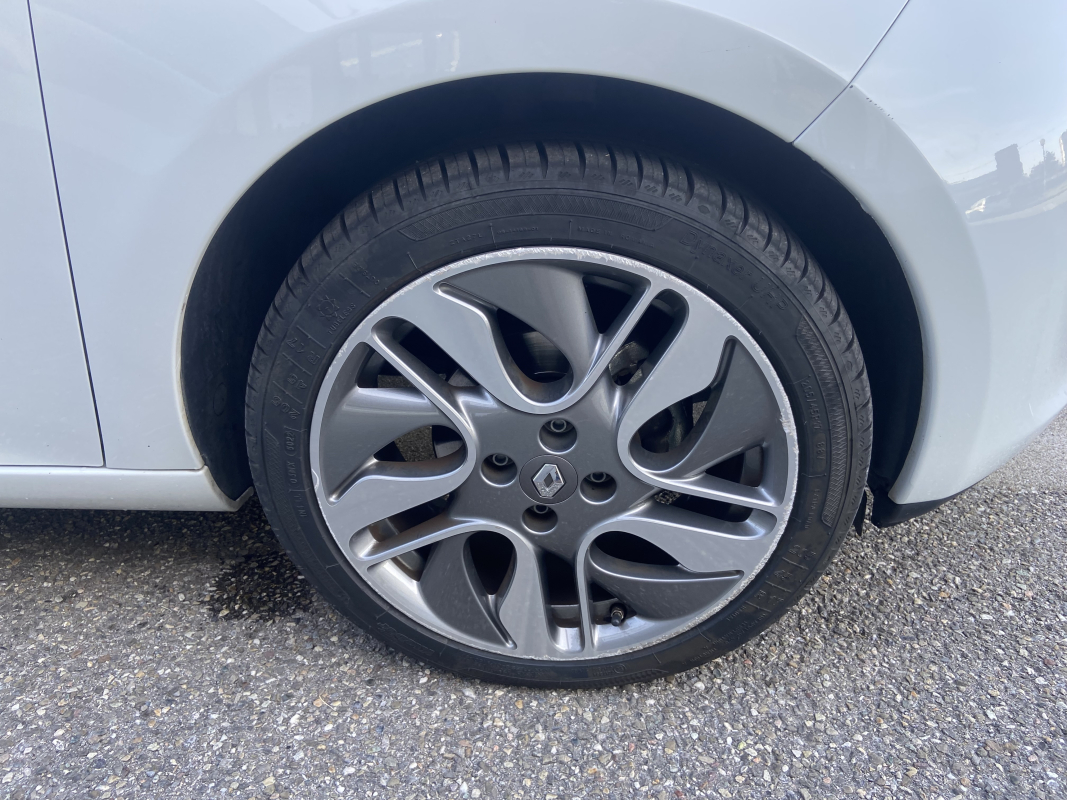 Renault Zoe — 32