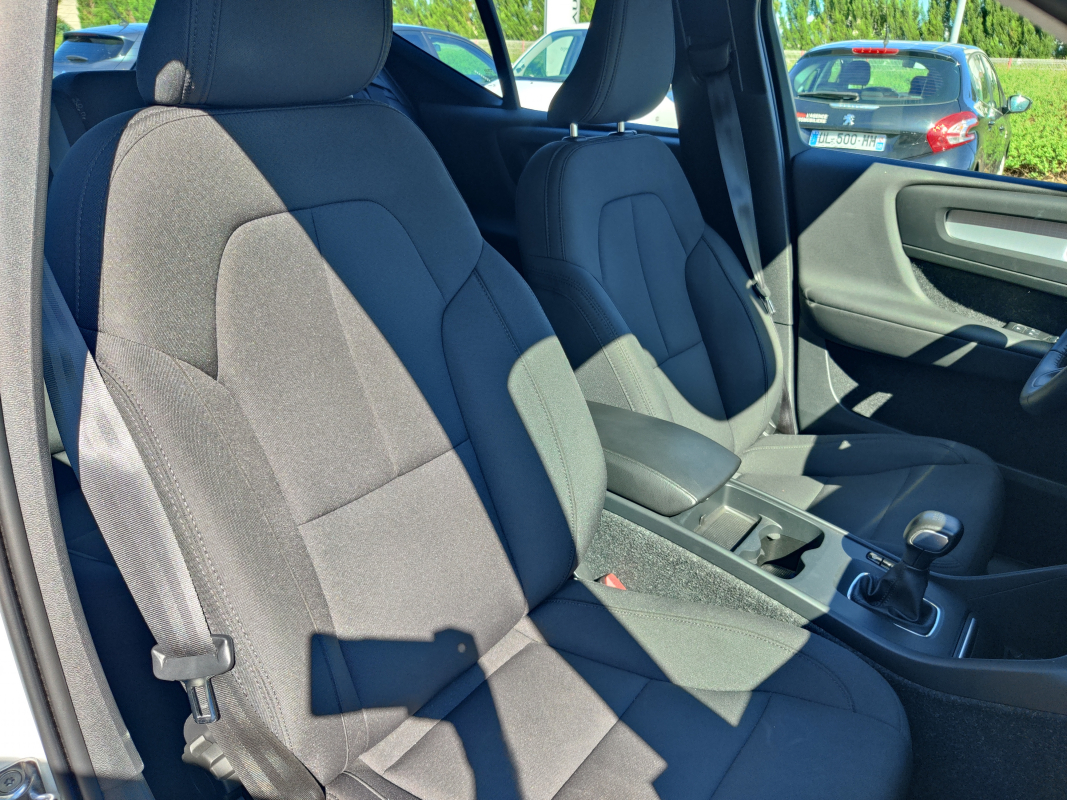 Volvo XC40 — 22