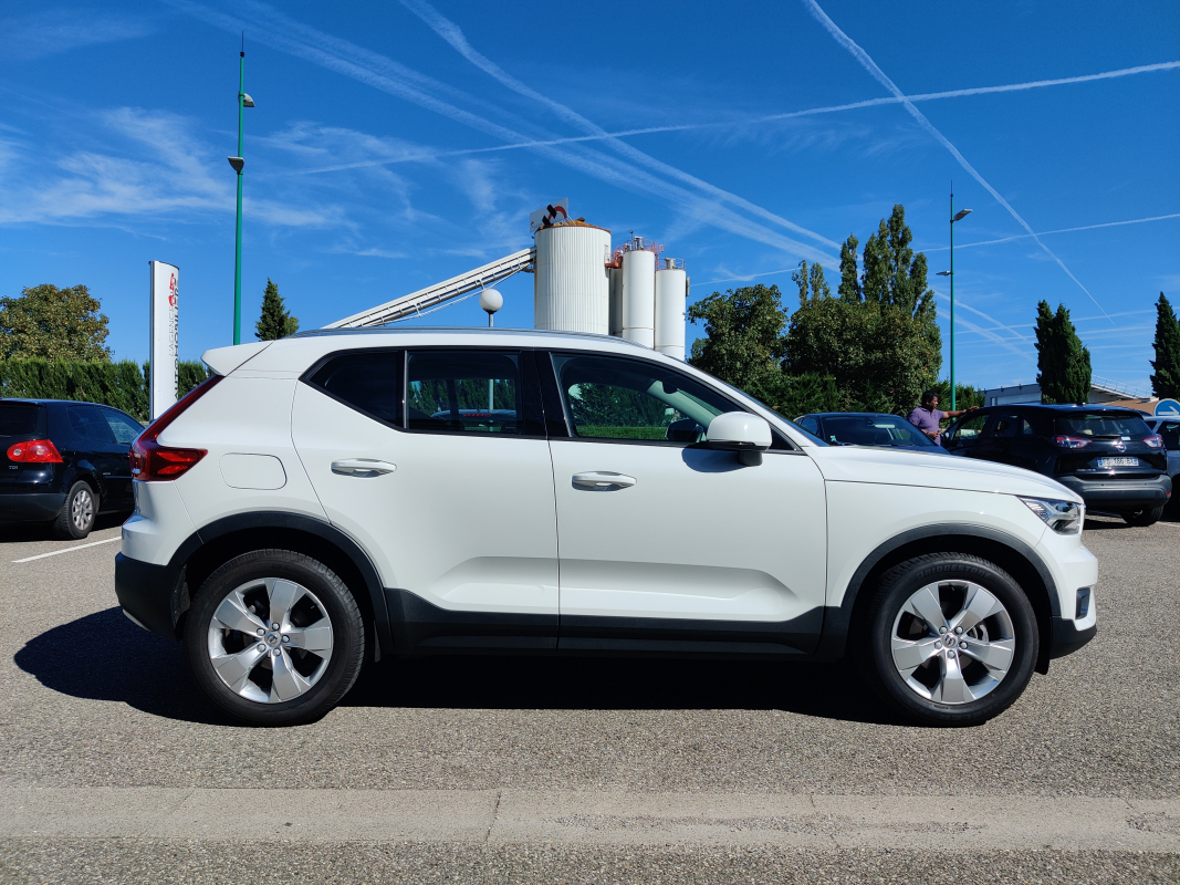 Volvo XC40 — 8
