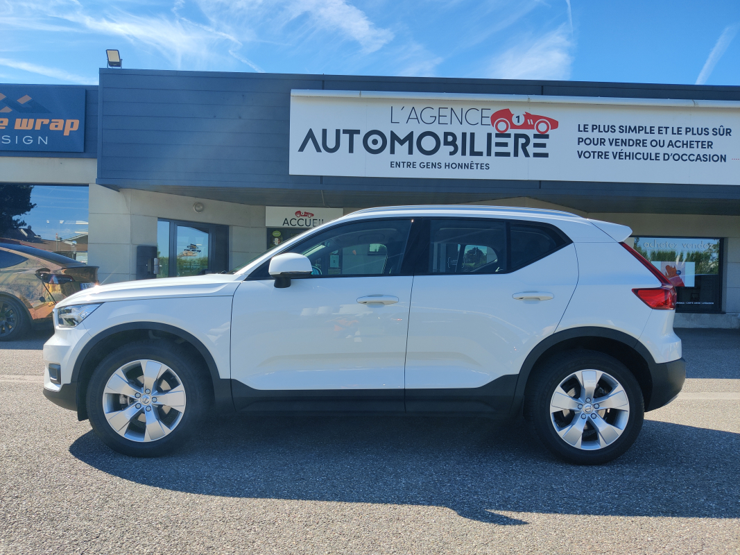 Volvo XC40 — 16