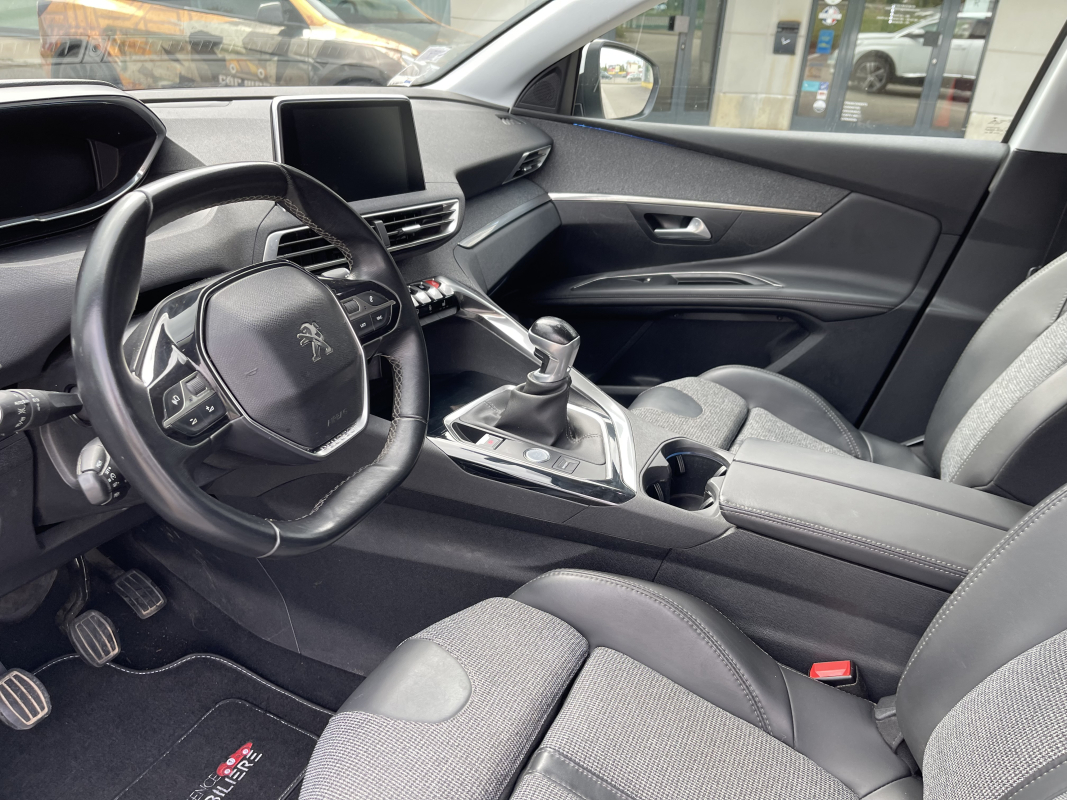 Peugeot 3008 — 24