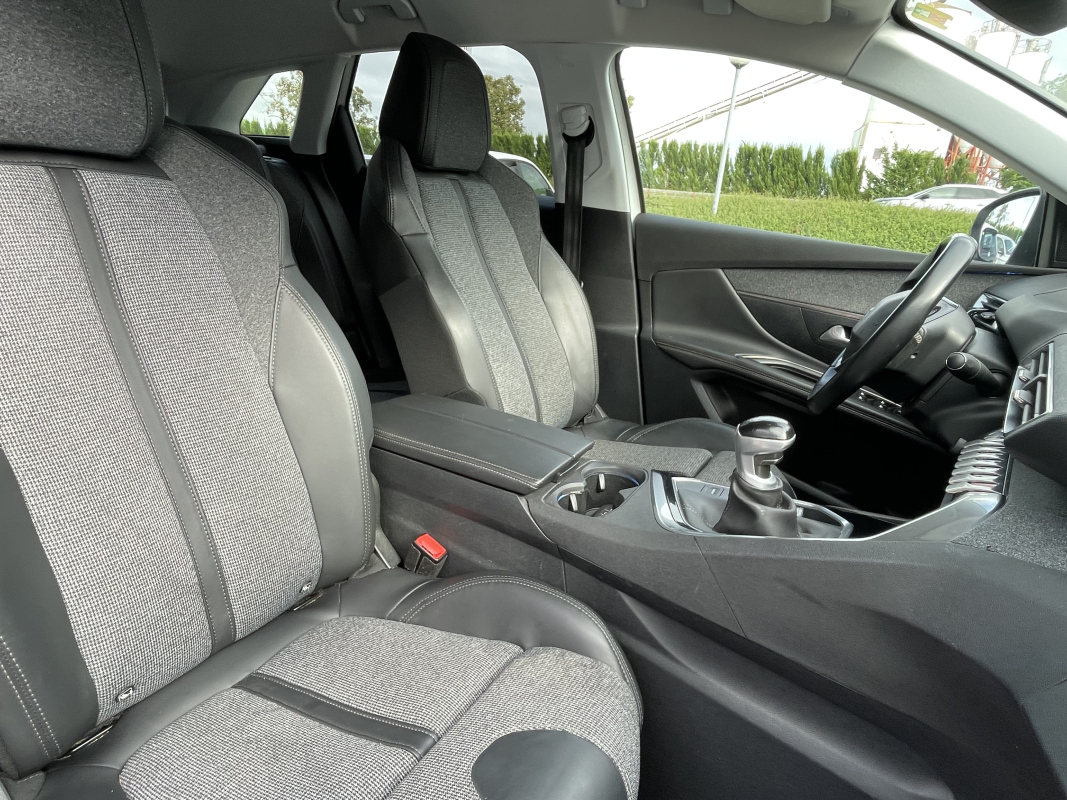Peugeot 3008 — 30