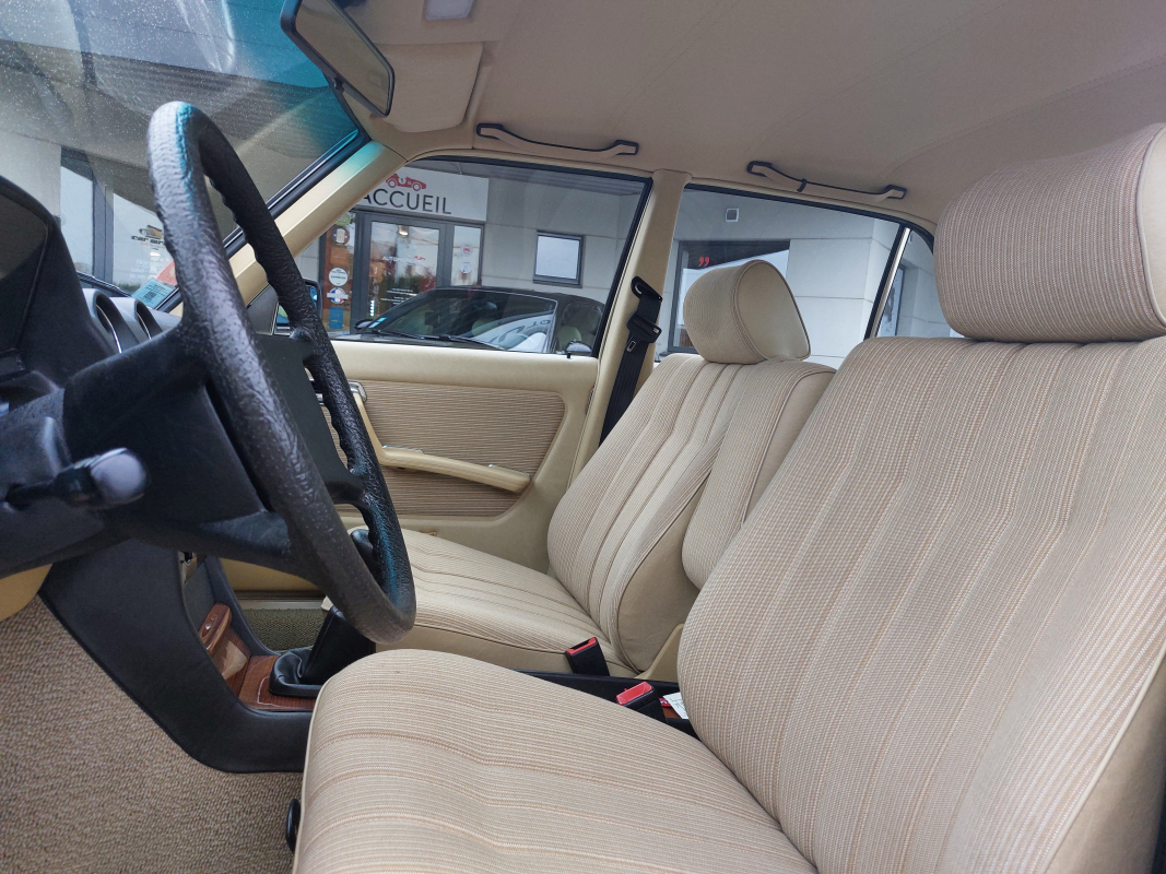 Mercedes Classe E — 20