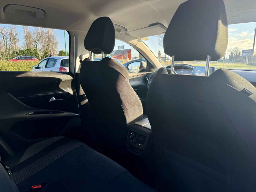 Peugeot 3008 — 26