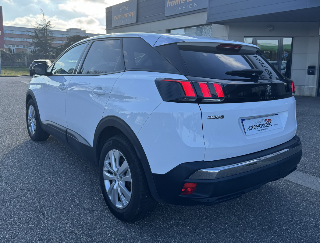 Peugeot 3008 — 10