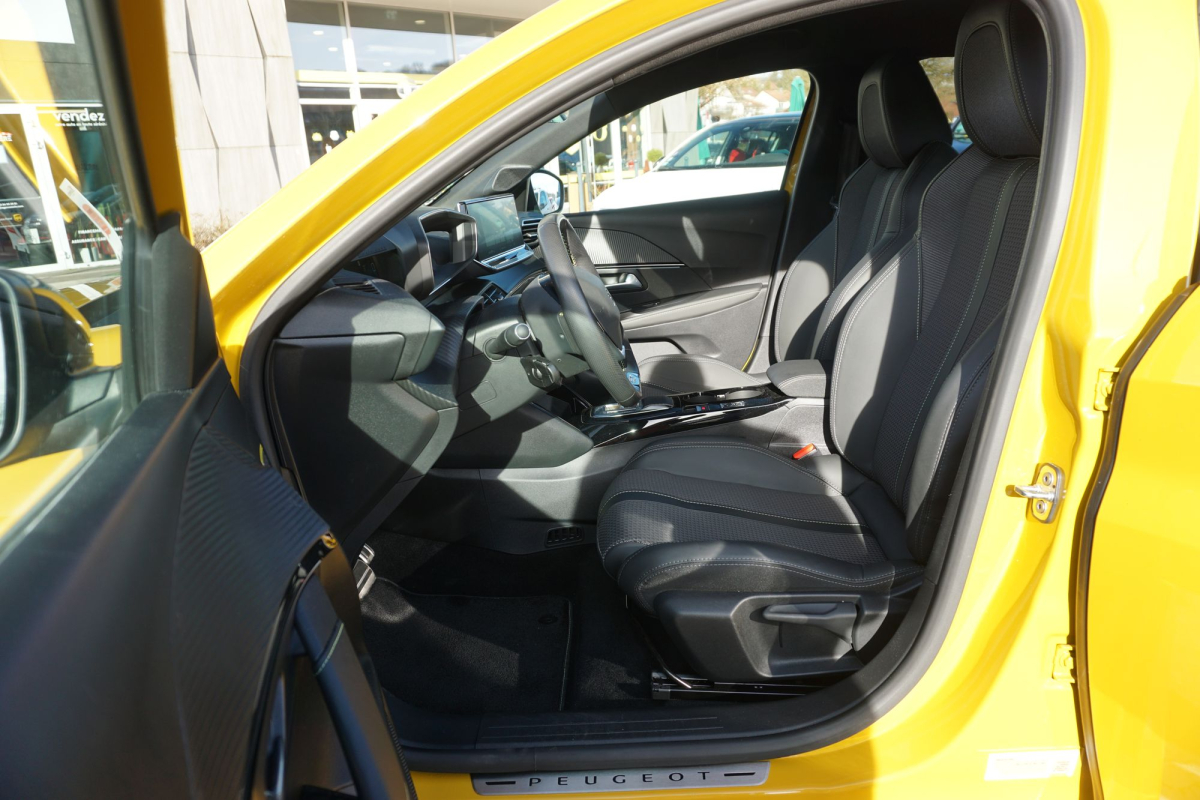 Peugeot 208 — 62