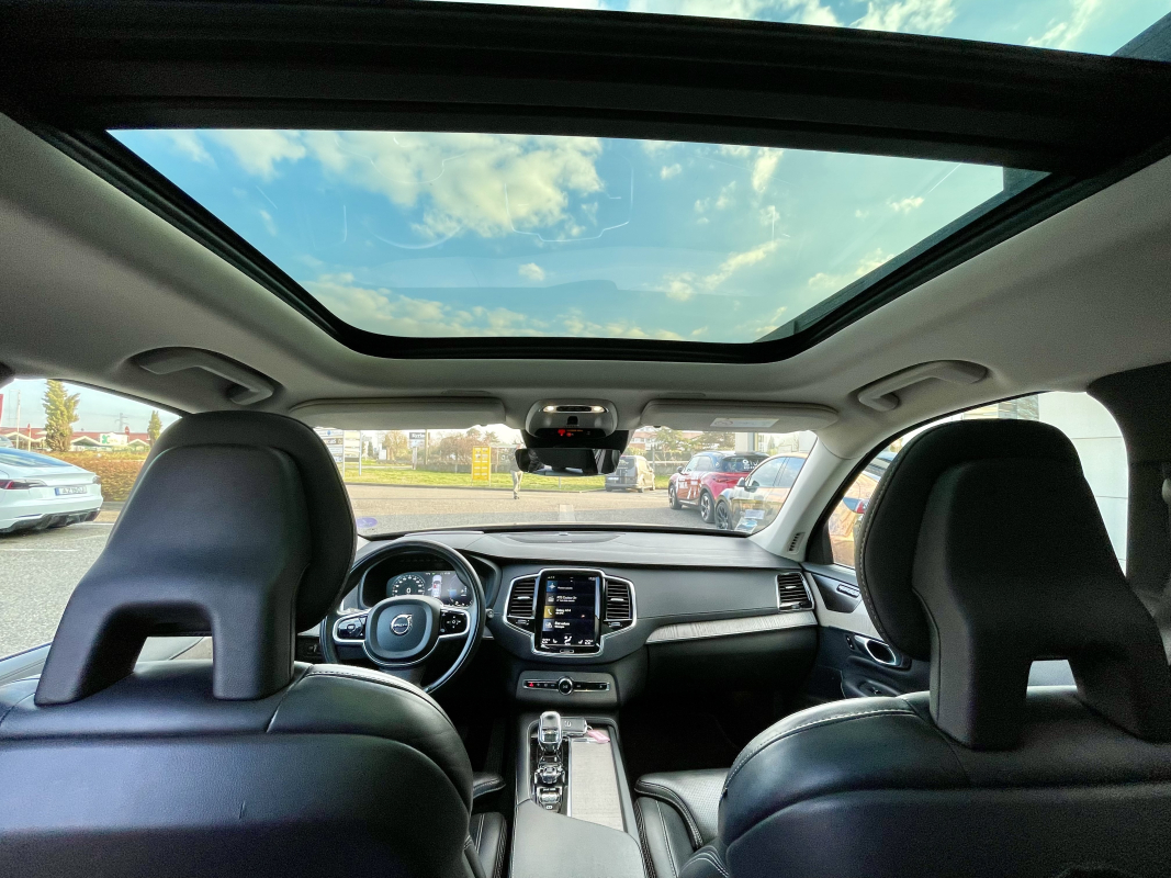 Volvo XC90 — 30