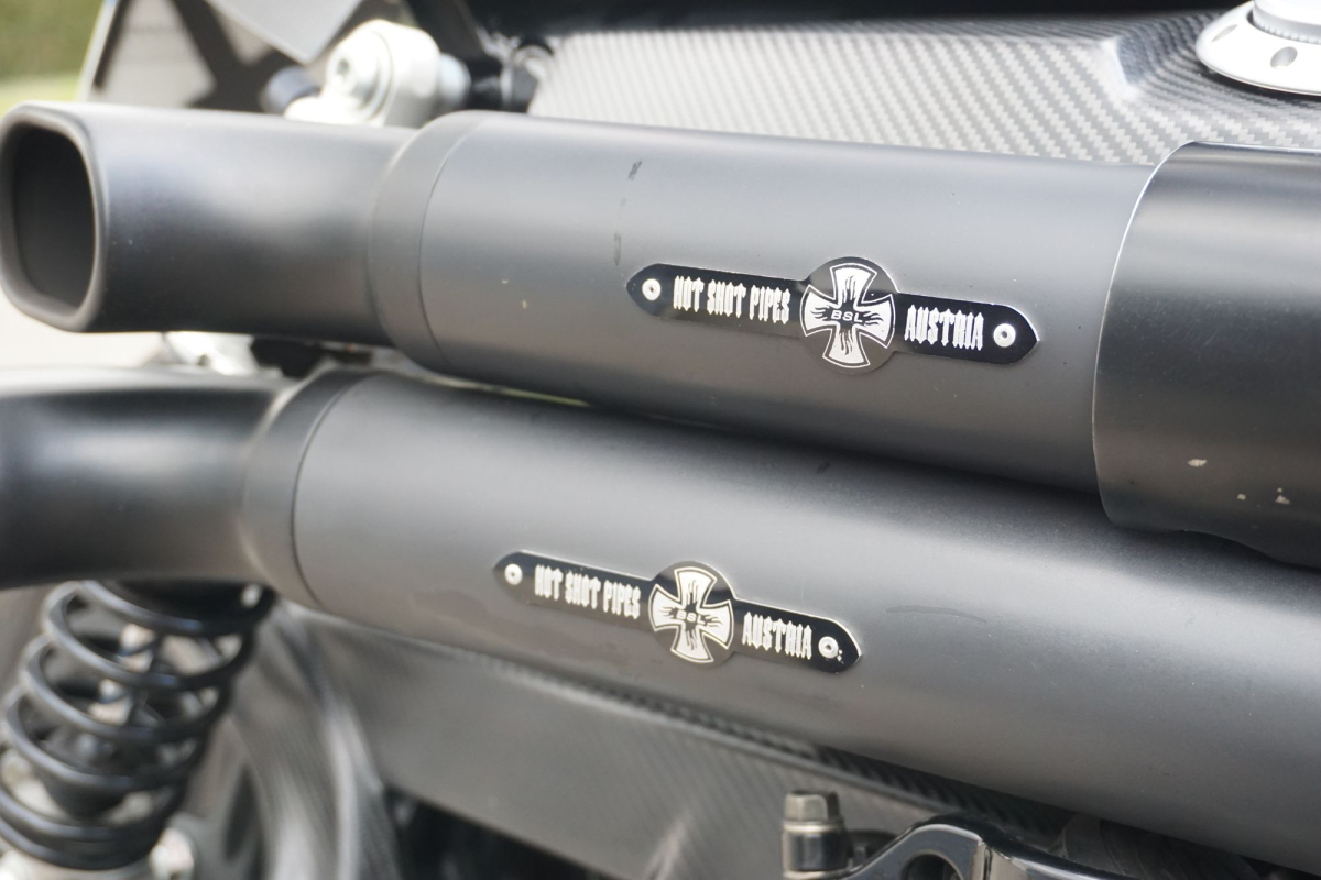 Harley Davidson XR — 32