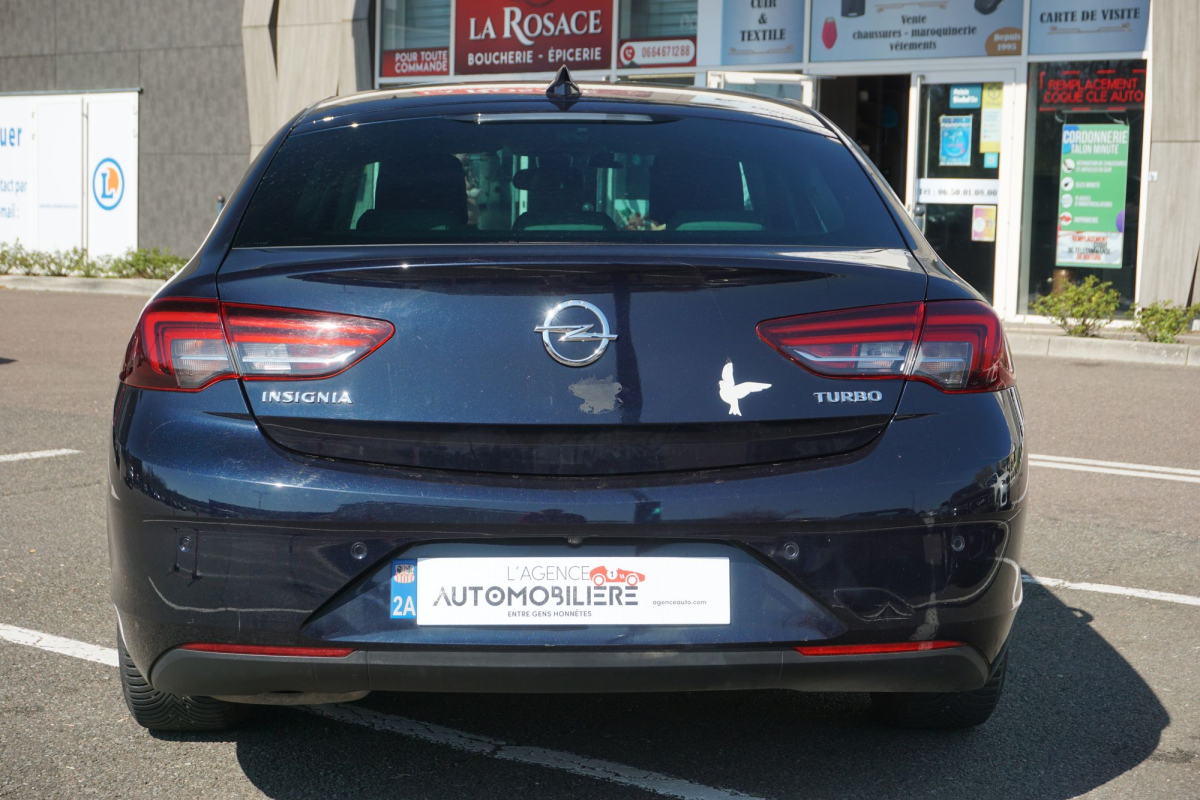 Opel Insignia — 12