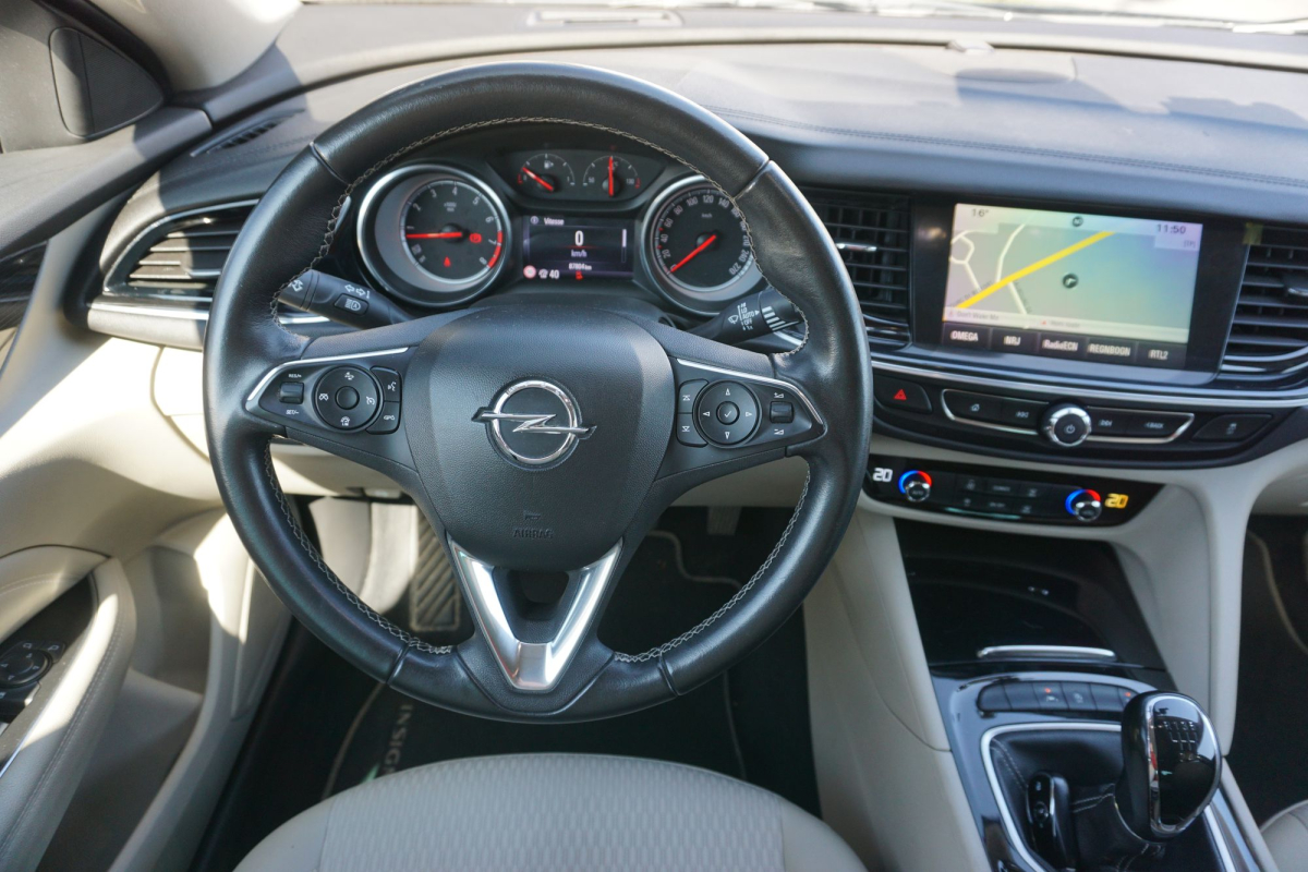 Opel Insignia — 20
