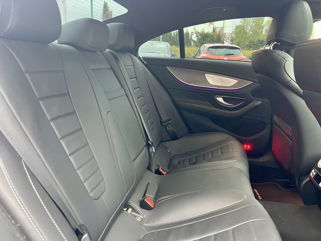 Mercedes CLS — 24