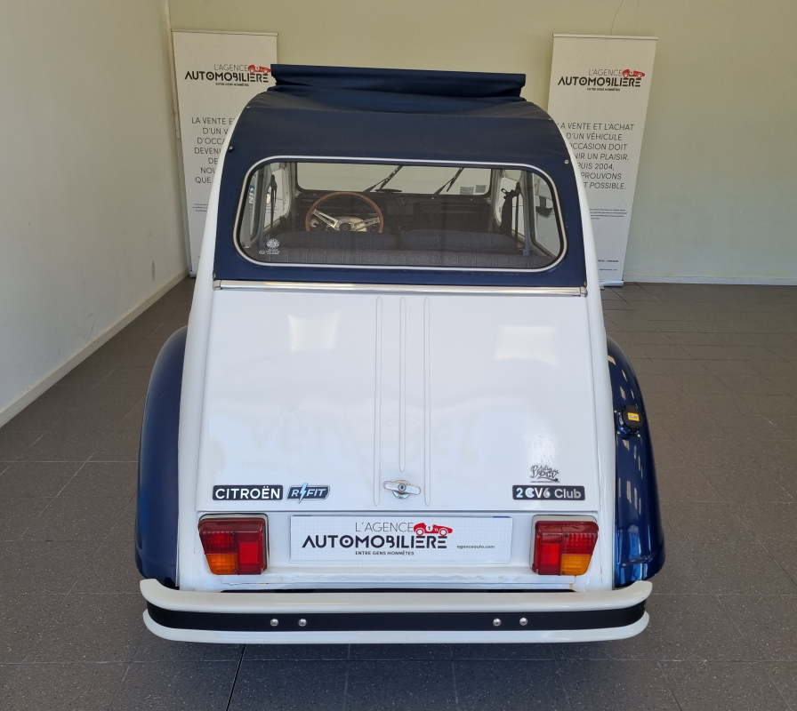 Citroen 2CV — 12