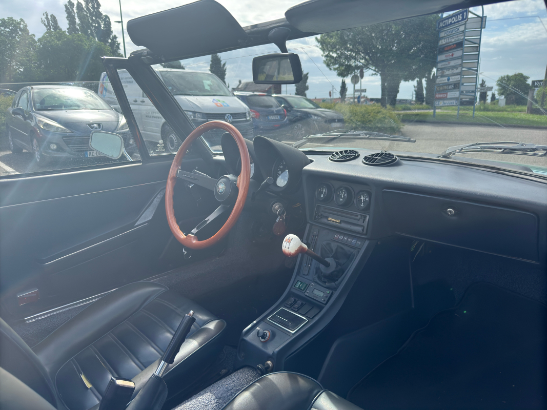 Alfa Romeo Spider — 24