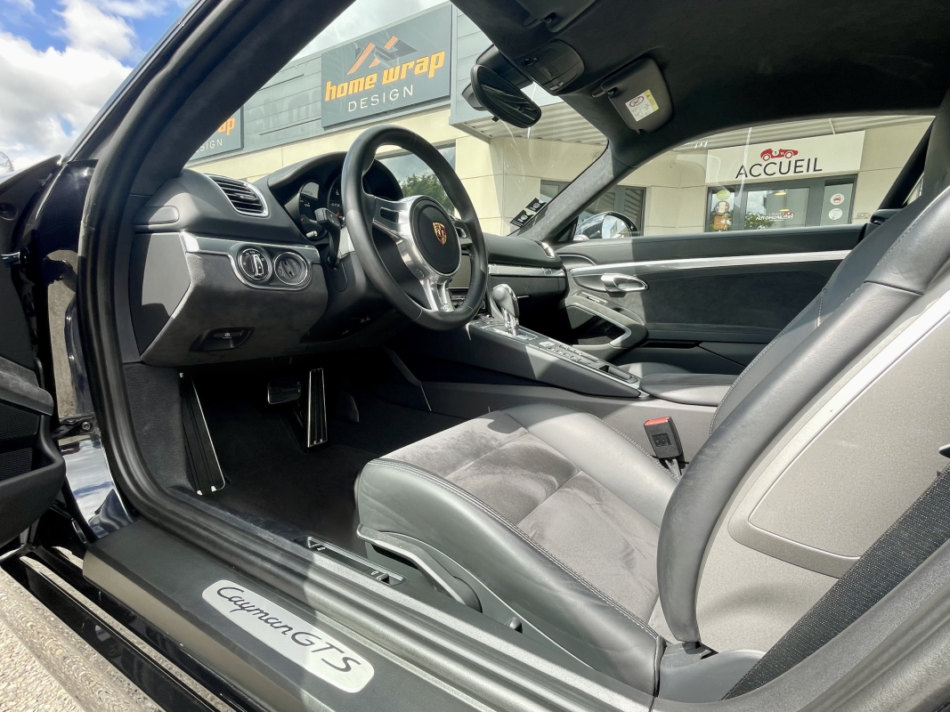Porsche Cayman — 24