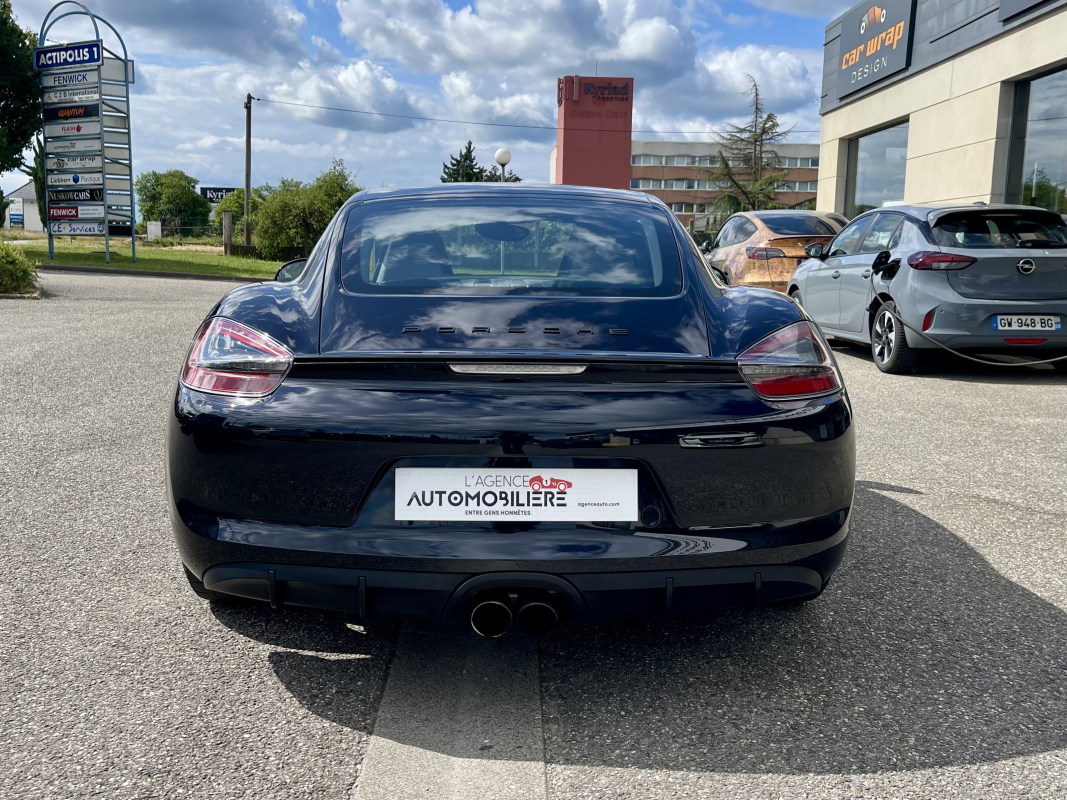 Porsche Cayman — 10