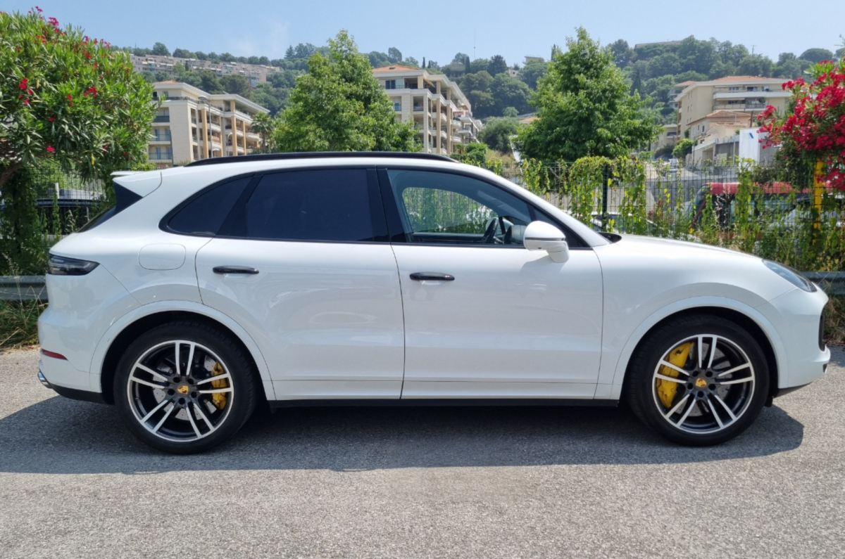Porsche Cayenne — 80
