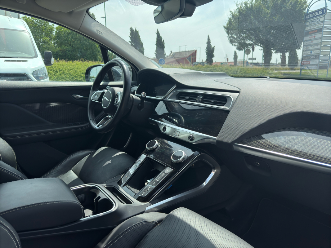 Jaguar I-Pace — 22