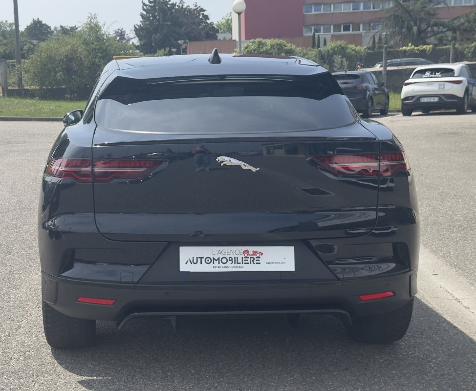 Jaguar I-Pace — 8