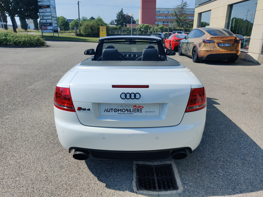 Audi RS4 — 14