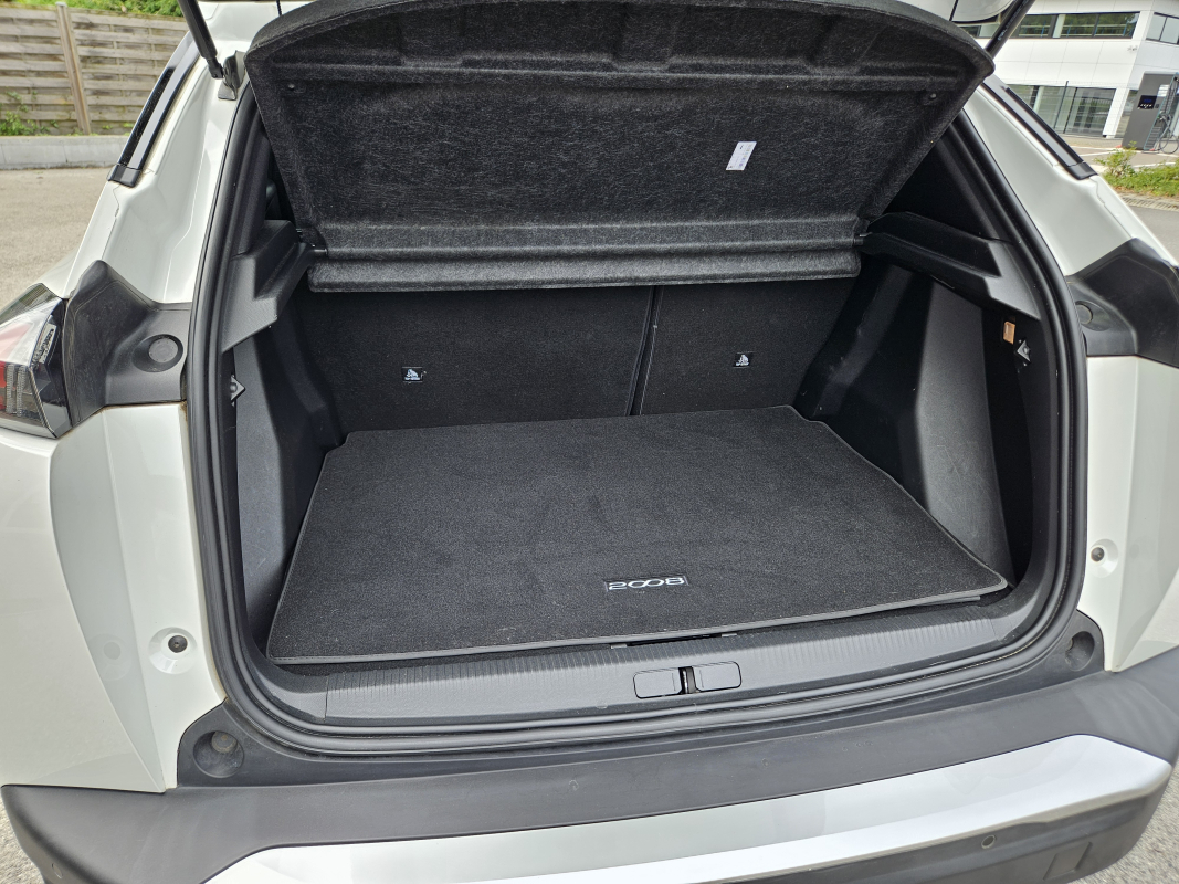 Peugeot 2008 — 36