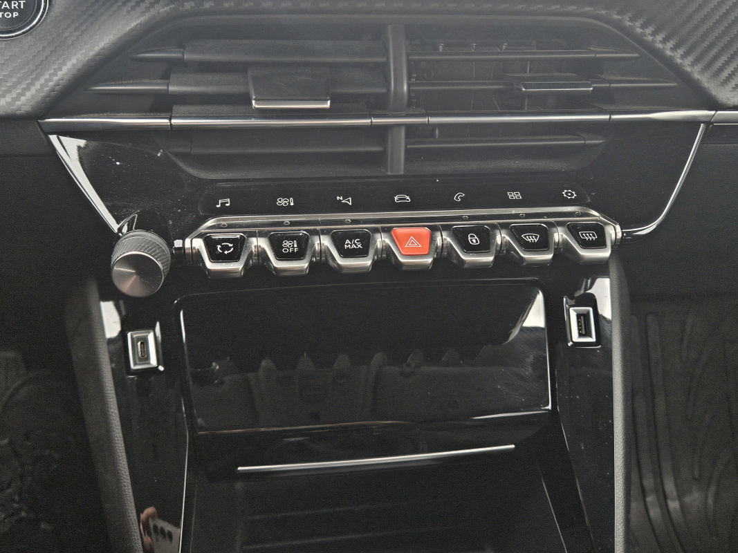 Peugeot 2008 — 46