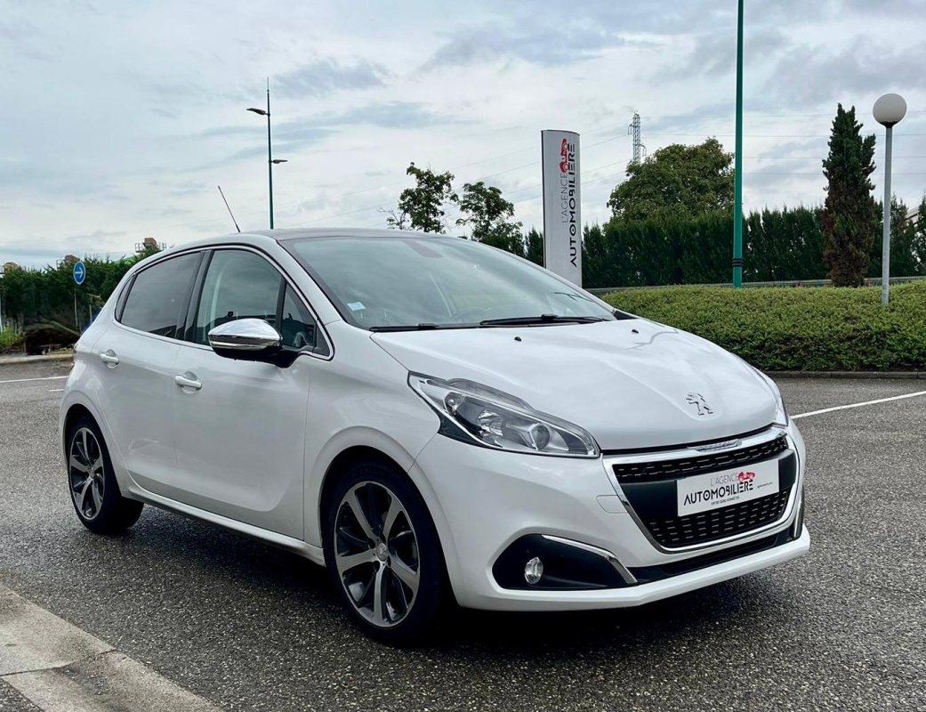 Peugeot 208 — 14