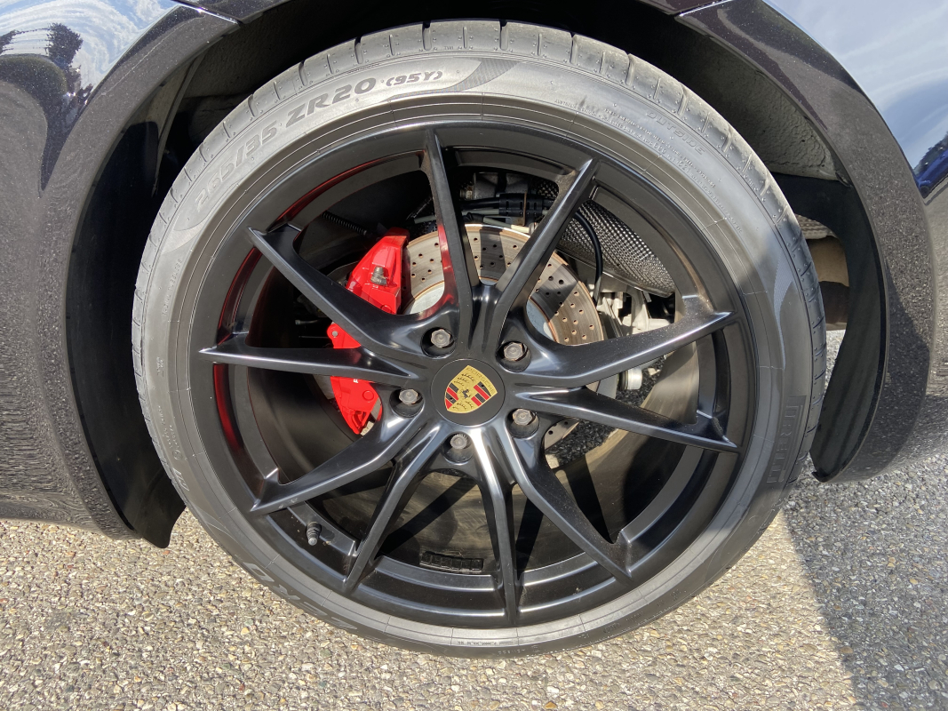 Porsche Cayman — 32