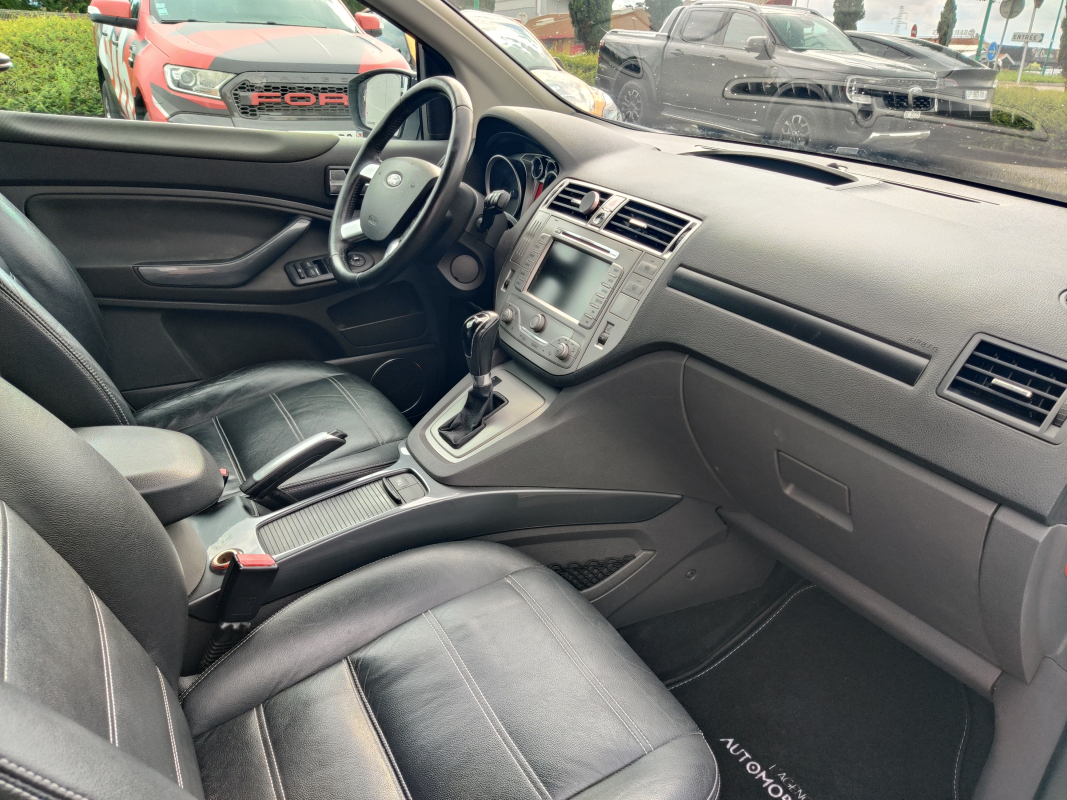 Ford Kuga — 18