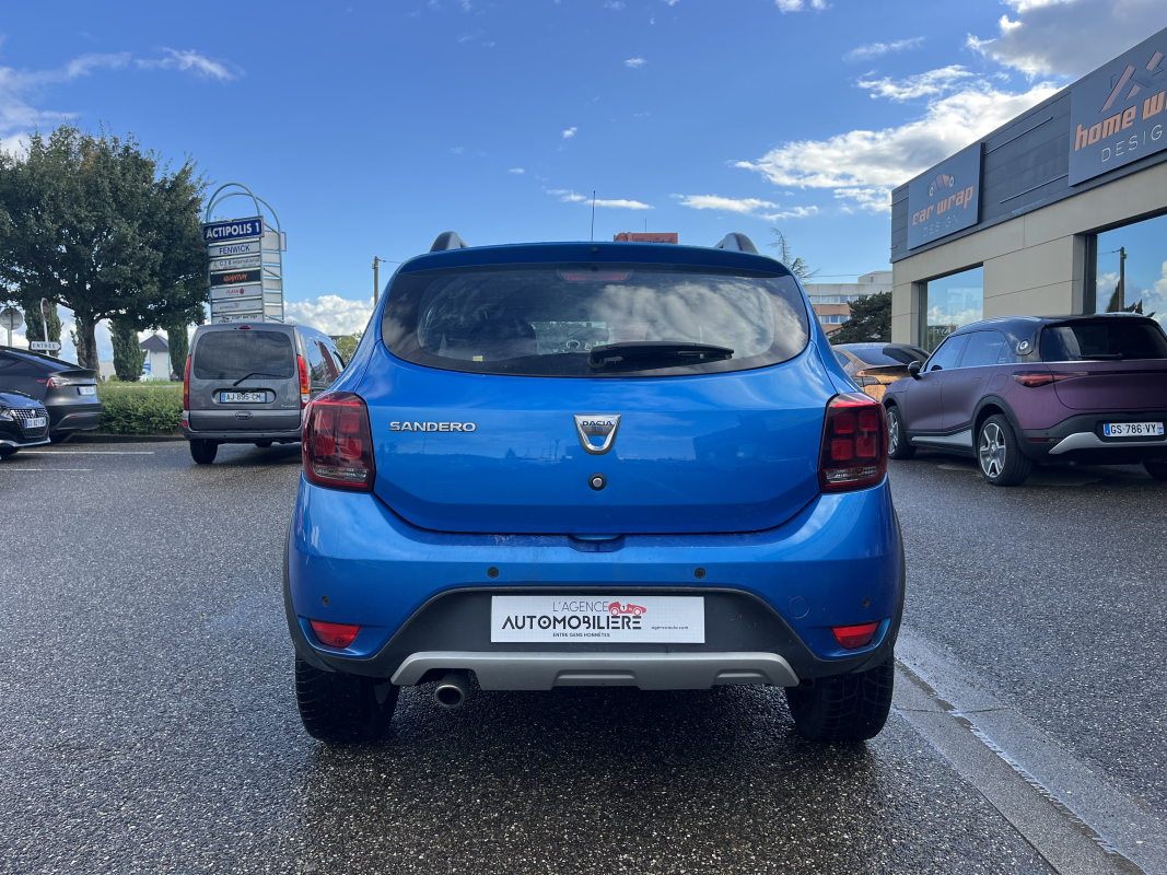 Dacia Sandero — 8