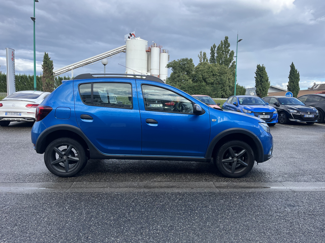 Dacia Sandero — 12