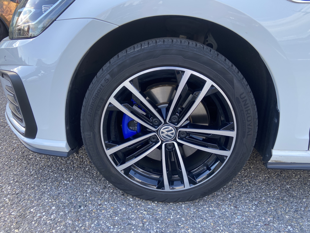 Volkswagen Golf — 26