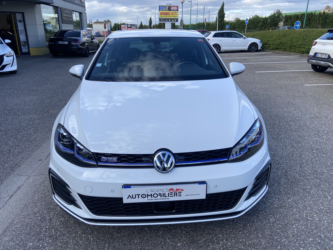 Volkswagen Golf — 16