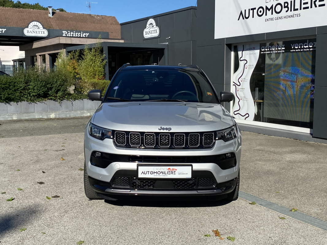 Jeep Compass — 4